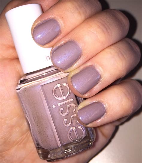 essie mauve nail color.